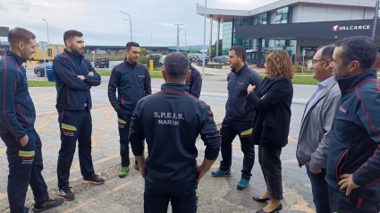 Marián Ferreiro despidió a los bomberos de Narón