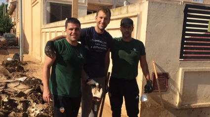 Darío Aliaga y Yeray Ortega en plena zona cero de la DANA