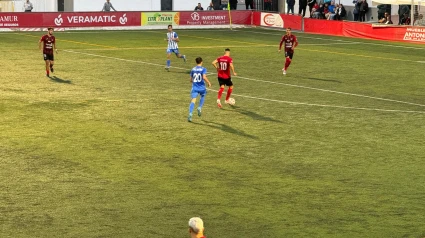 Momento del partido entre el Pulpileño y el Águilas FC "B"