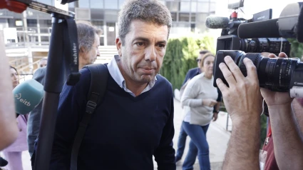 El presidente de la Generalitat valenciana Carlos Mazón a su llegada al centro de Coordinación Emergencias