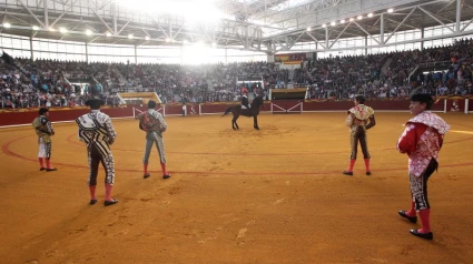 Paseíllo en la plaza de toros de Illescas (Toledo)