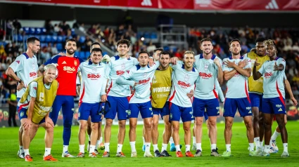 Mingueza, en el entrenamiento previo al partido de esta noche ante Suiza