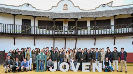 Foto de familia del IV Encuentro de Jóvenes Ganaderos de la RUCTL