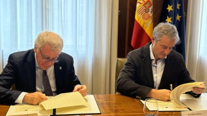 Antonio Gericó y Carlos Closa firman el acuerdo