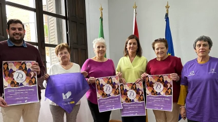 Presentación de la Marcha Morada en Coria