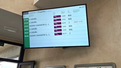 Pantalla de la estación de Ferrol con todas llegadas suspendidas desde A Coruña