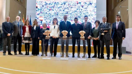 Entrega de los Premios Nicanor Villalta a los truinfadores en Aragón