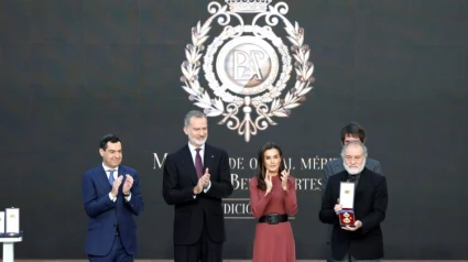 Muñoz de Pablos recibe la medalla de oro de las Bellas Artes