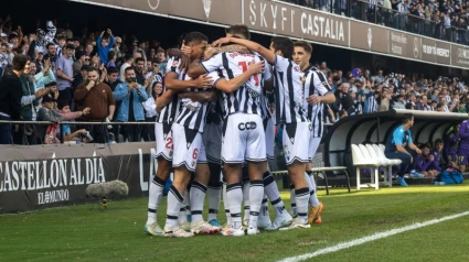 Los jugadores del Castellón celebrando un gol