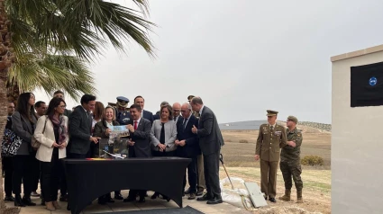 Colocación de la primera piedra del campus principal del CetedexLas obras del campus principal del Centro Tecnológico de Desarrollo y Experimentación (Cetedex) que el Ministerio de Defensa promueve en Jaén han comenzado, mientras se sigue trabajando para seguir cumpliendo los plazos previstos para su puesta en funcionamiento, para lo que, al margen de la segunda fase de obras, es fundamental "acompasar los proyectos tecnológicos" que se llevarán a cabo en él.POLITICA SUBDELEGACIÓN DEL GOBIERNO