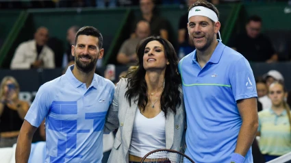 Novak Djokovic, Juan Martín del Potro y Gabriela Sabatini en el partido de despedida al tenista argentino