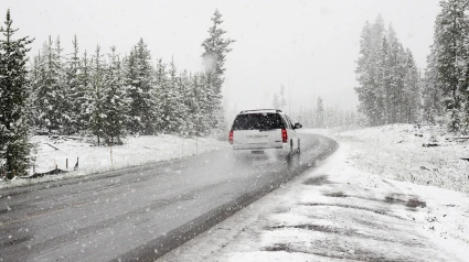 Nieve en la carretera