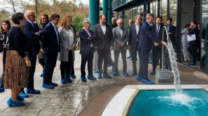 El presidente de la Xunta, Alfonso Rueda, en el balneario de Laias