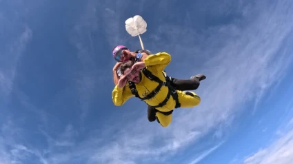 Salto en paracaídas