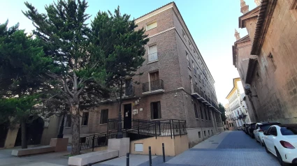 Edificio del antiguo centro comarcal de salud de Lorca, situado junto a San Patricio