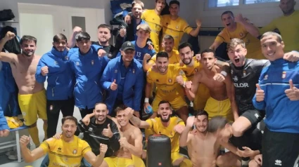 El CF Lorca Deportiva celebra la victoria 1-3 el Alcantarilla