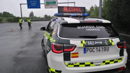 Foto de archivo de un control de alcoholemia de la Guardia Civil de Tráfico en Fene