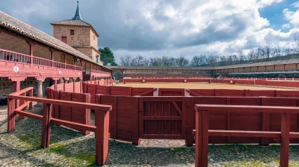 Las Virtudes, Santa Cruz de Mudela, Ciudad real, España. 4 de abril de 2018. Plaza de toros de forma cuadrada