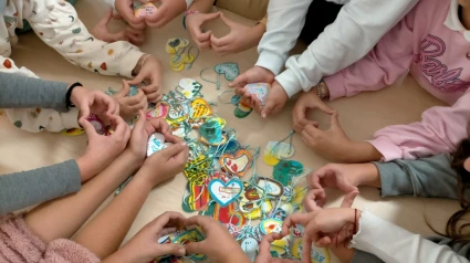 Corazones realizados por escolares de Vila-real