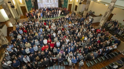 Más de 550 personas se han congregado en el antiguo Casino Mercantil de Caja Rural.