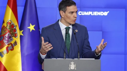 El presidente del Gobierno, Pedro Sánchez, ofrece una rueda de prensa tras reunión del último Consejo Ministros del año en el palacio de la Moncloa en Madrid este lunes.