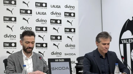 Miguel Ángel Corona, en la presentación de Carlos Corberán, el nuevo entrenador del Valencia CF