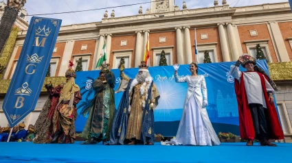 Carolina Marín, entre los Reyes Magos en la Cabalgata de Huelva