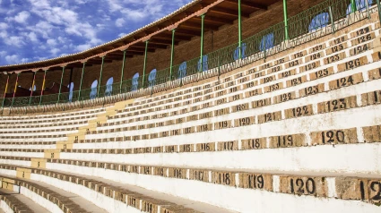 Tendidos de la plaza de toros de Requena (Valencia)