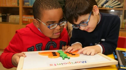 La herramienta que sigue siendo fundamental para los niños ciegos en el colegio