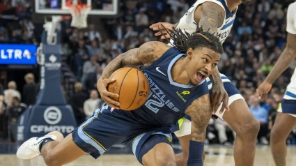 Ja Morant lideró la victoria de los Memphis Grizzlies en Minnesota.