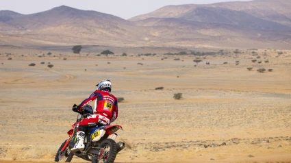 Tosha Schareina, durante la disputa del Rally Dakar