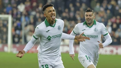 Álvaro Rodríguez celebra el gol en el Pontevedra - Getafe