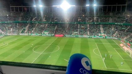 Micrófono de Tiempo de Juego en el Estadio Martínez Valero de Elche