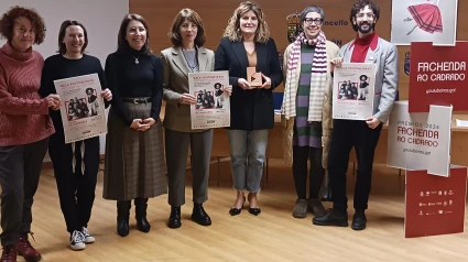 Participantes este jueves en la presentación del certamen en el Ayuntamiento de Narón