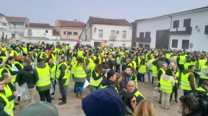 Manifestación contra el cierre de la CNA