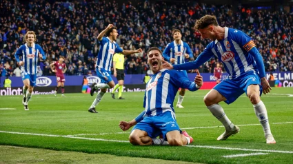 Roberto Fernández celebra su primer gol con la camiseta del Espanyol.