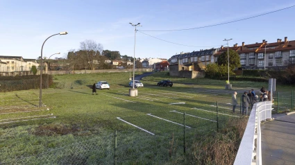 Parking disuasorio de Pedralonga (A Coruña)