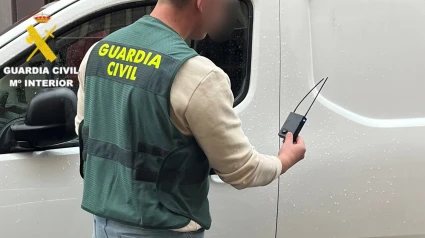 Tres detenidos por robar dentro de coches en la AP-7