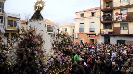 Un pueblo de Ciudad Real lanza 2.000 docenas de cohetes en menos de tres minutos: "Agradecimiento y fe"AYUNTAMIENTO
