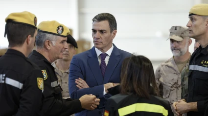 ¿Cree que Pedro Sánchez debería haber visitado hoy a vecinos afectados por la DANA ?