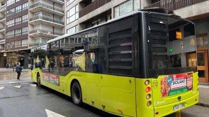 Bus urbano en el centro de Santiago