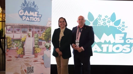 Blanca Torrent y Rafael Porras presentan en Fitur el primer videojuego basado íntegramente en los Patios de Córdoba