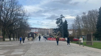 Entrada del Puente Romano por la zona del Colegio Salesianos