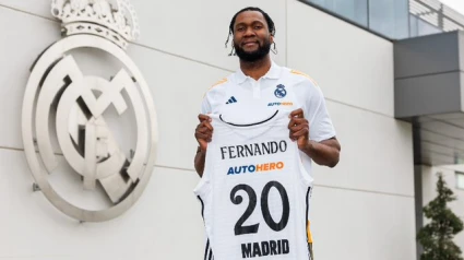 Bruno Fernando, con la camiseta del Real Madrid