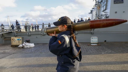 Momentos antes de la partida de las dos fragatas este sábado en el Arsenal Militar de Ferrol