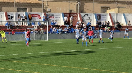 Momento del partido entre la Deportiva Minera y el Águilas FC