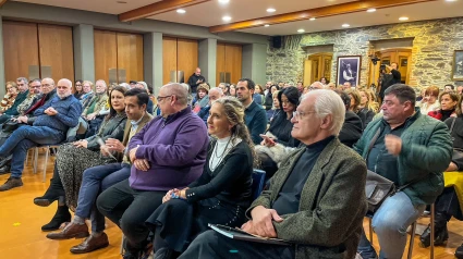 Participantes en el acto desarrollado en la calle Magdalena de Ferrol