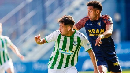 UCAM CF mereció más ante Juventud Torremolinos