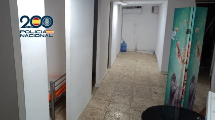 Obligaban a las víctimas a prostituirse las 24 horas del día en dos viviendas de Alicante que estaban en condiciones deplorables.