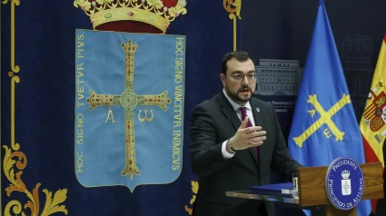 El presidente del Principado, Adrián Barbón, en rueda de prensa